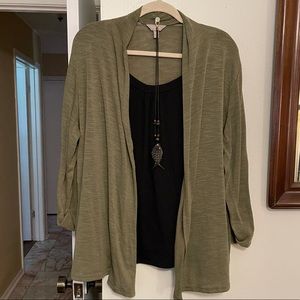 EUC Faux Tank with Cardigan and Fish Necklace